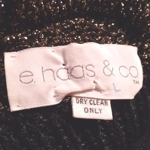 E.Haas & Co Vintage Gold and black fishscale V neck Sweater in EUC. Size Large - Picture 6 of 6